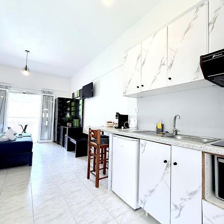 Marina Studios Sidari  Luaran gambar