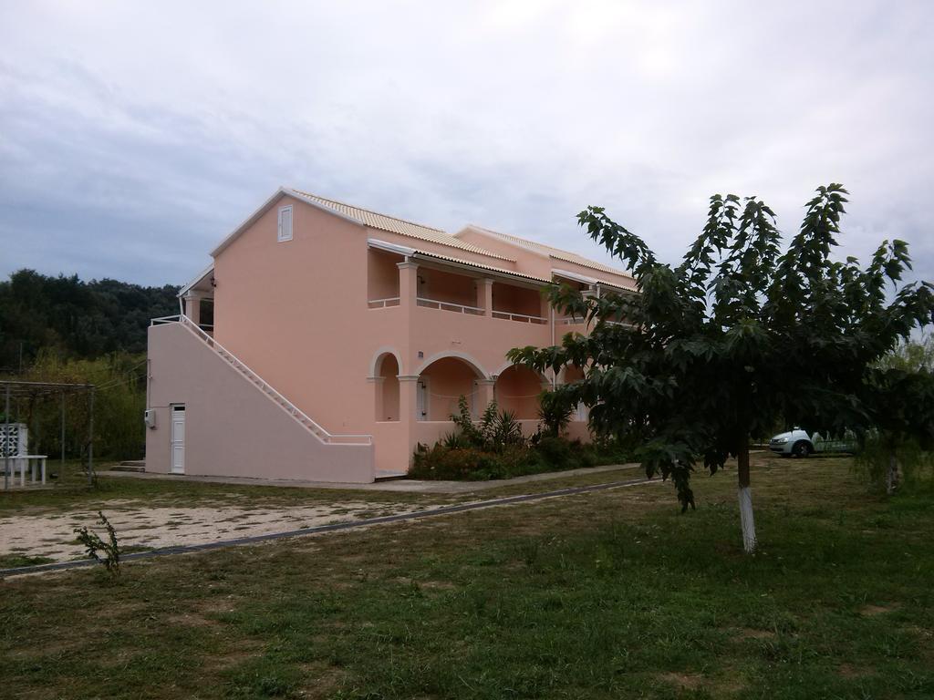 Marina Studios Sidari  Luaran gambar