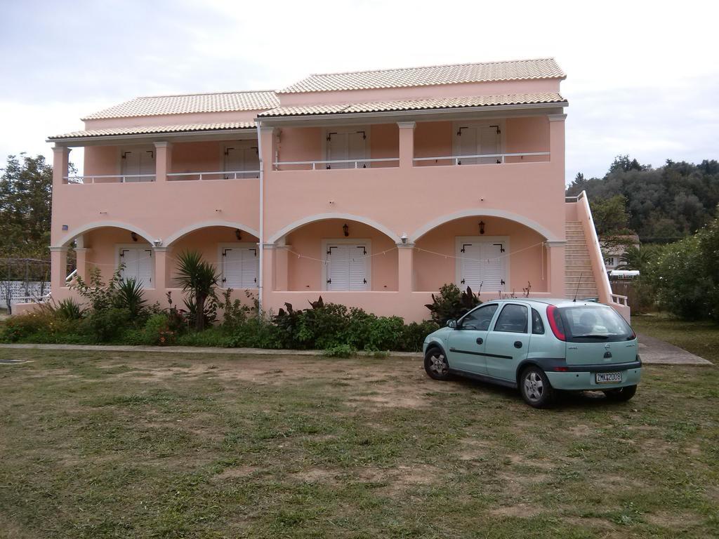 Marina Studios Sidari  Luaran gambar