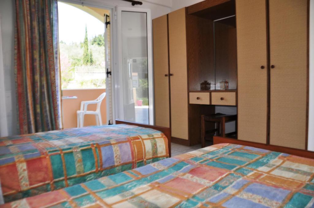 Marina Studios Sidari  Luaran gambar