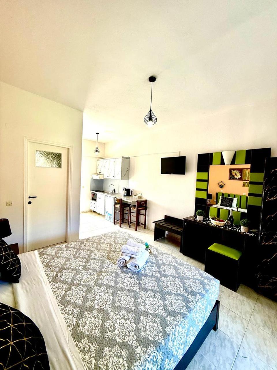 Marina Studios Sidari  Luaran gambar