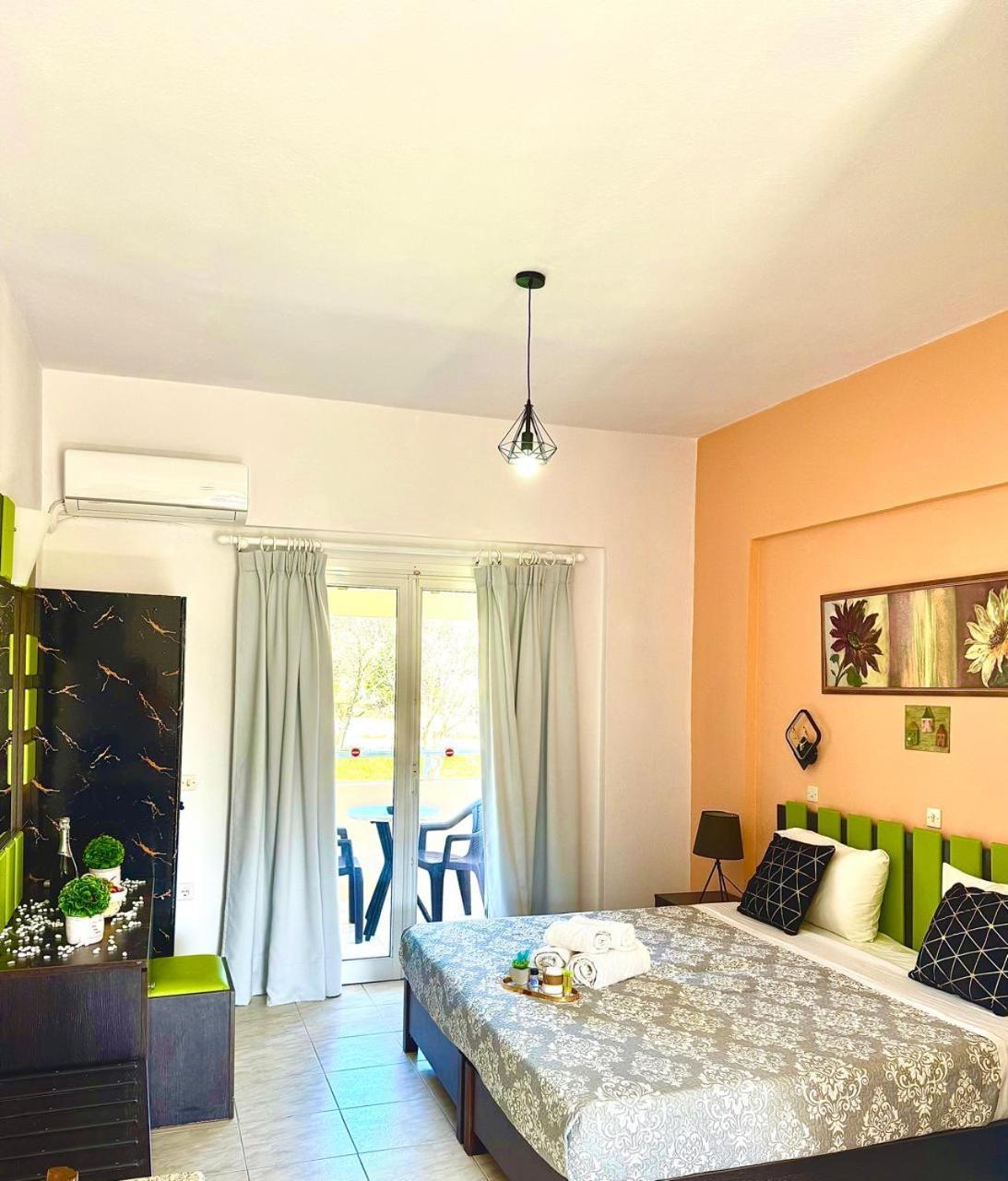 Marina Studios Sidari  Luaran gambar